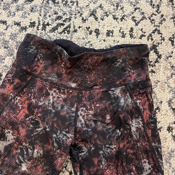 Sweaty Betty Power Leggings 7/8 size small - Picture 3 of 5